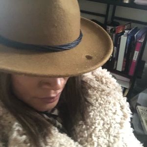 Meet your Posher, Sonia